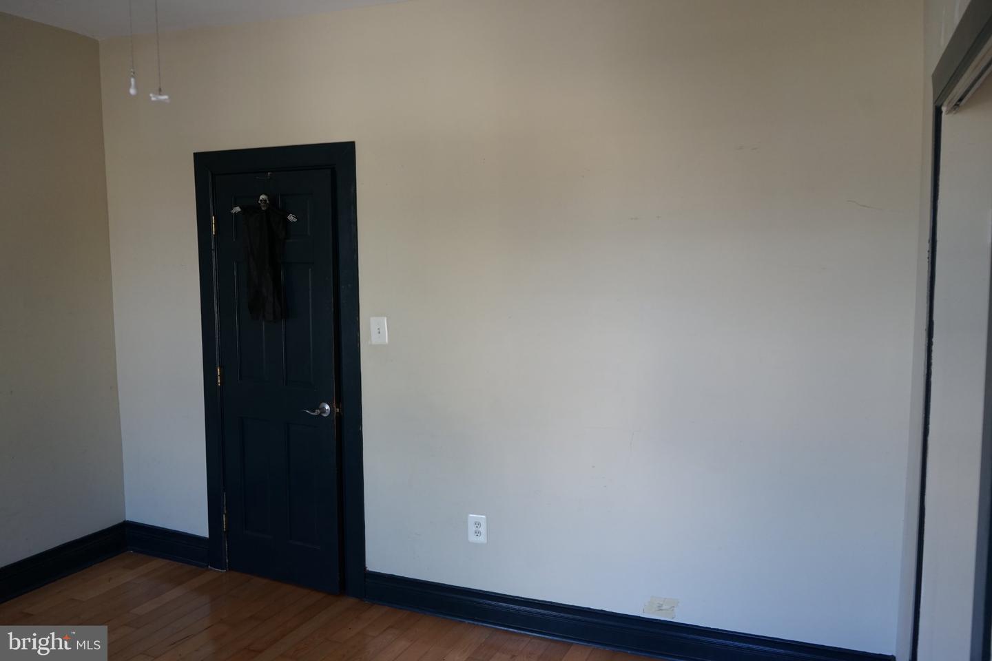 2032 W Berks St ##2 Property Photo 6