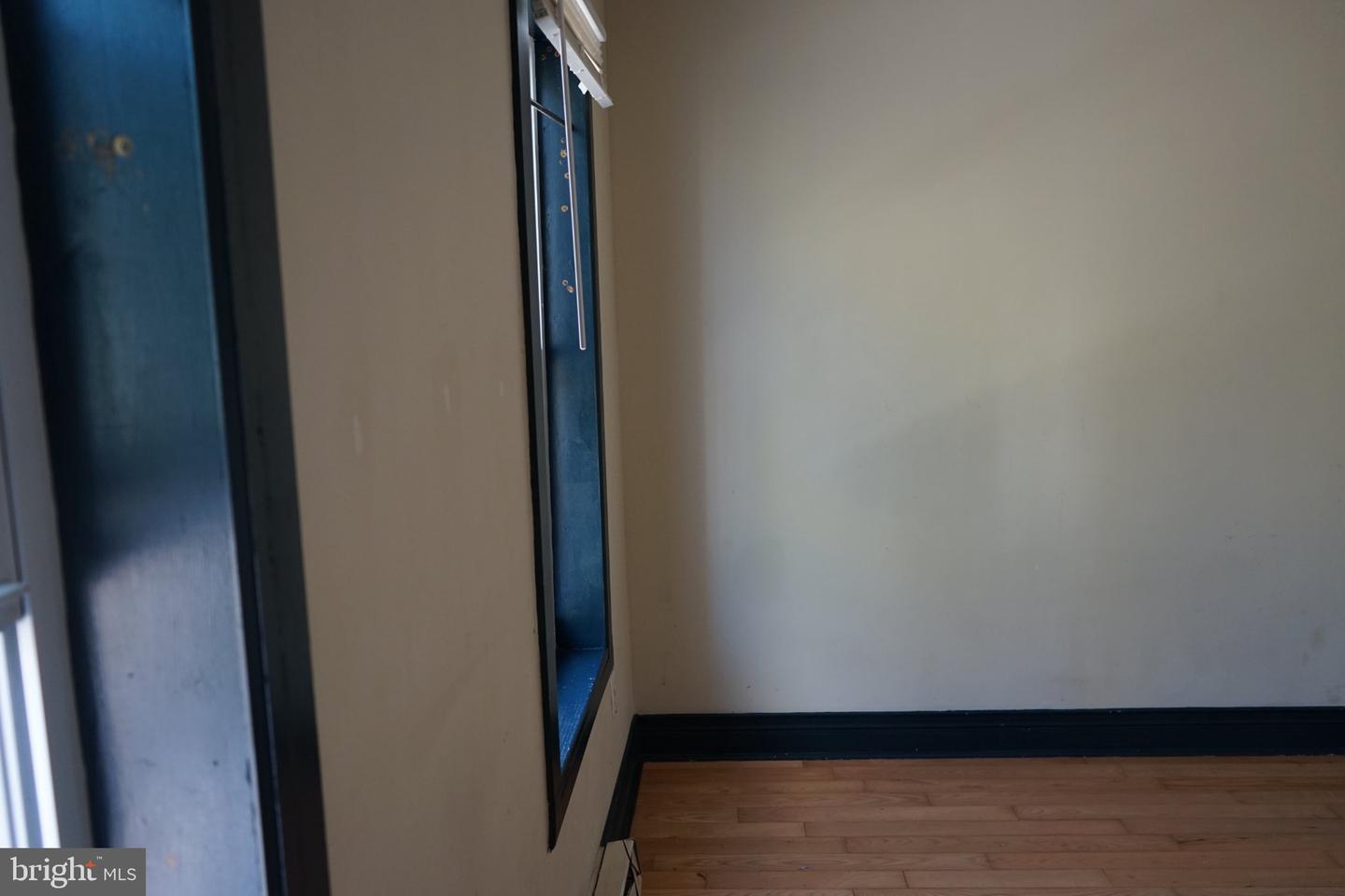 2032 W Berks St ##2 Property Photo 7