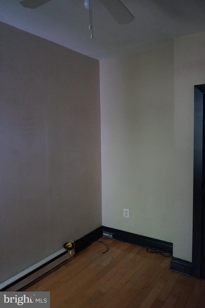 2032 W Berks St ##2 Property Photo 9