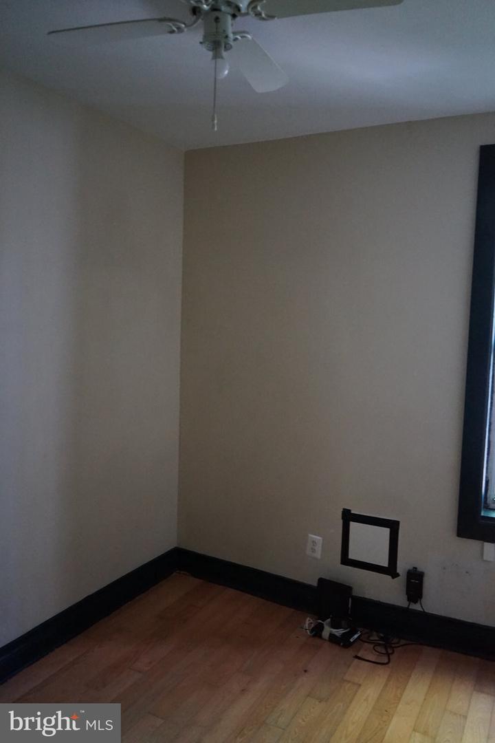 2032 W Berks St ##2 Property Photo 10
