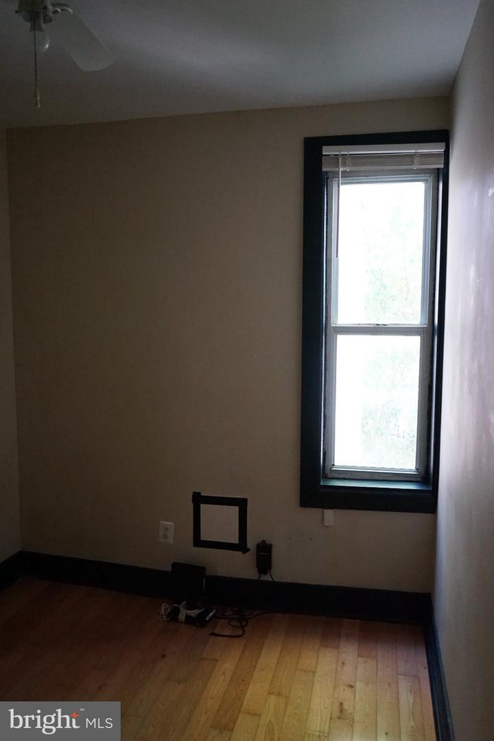 2032 W Berks St ##2 Property Photo 11