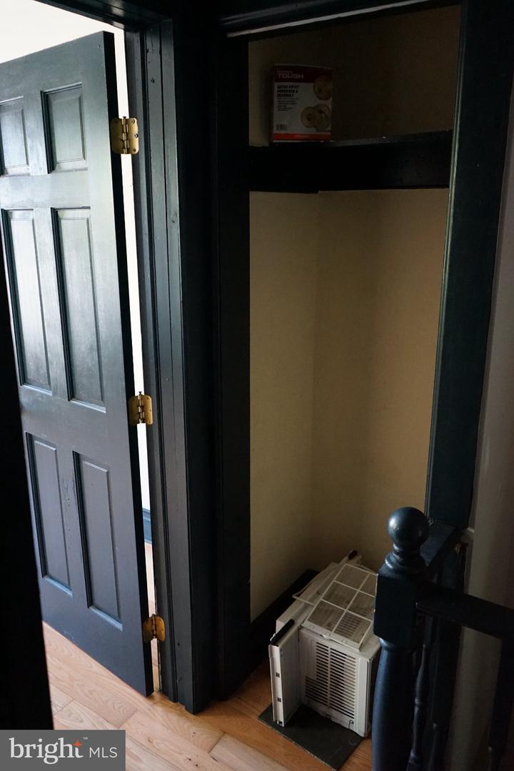 2032 W Berks St ##2 Property Photo 15