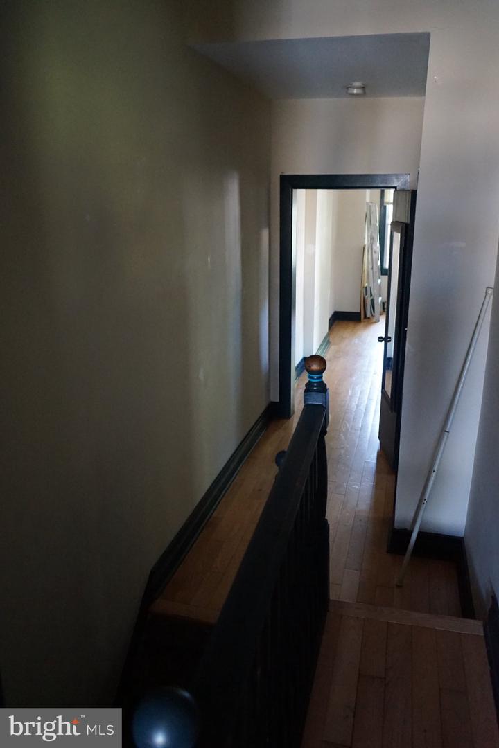2032 W Berks St ##2 Property Photo 16