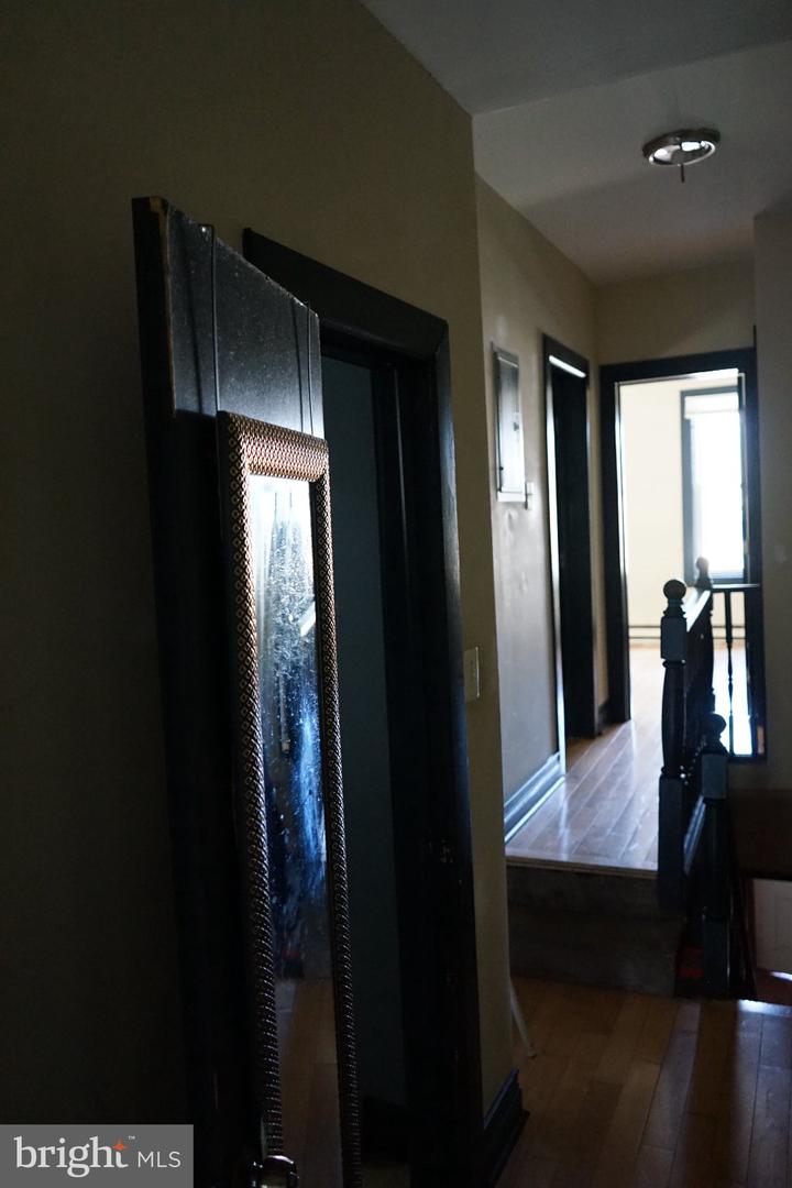 2032 W Berks St ##2 Property Photo 25