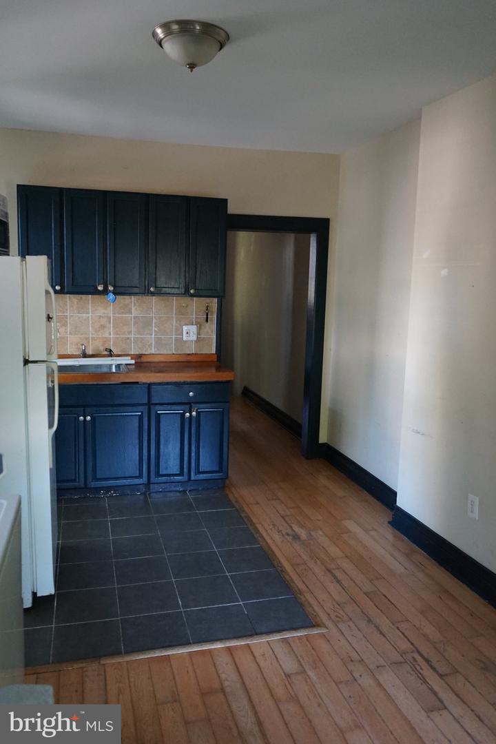 2032 W Berks St ##2 Property Photo 32
