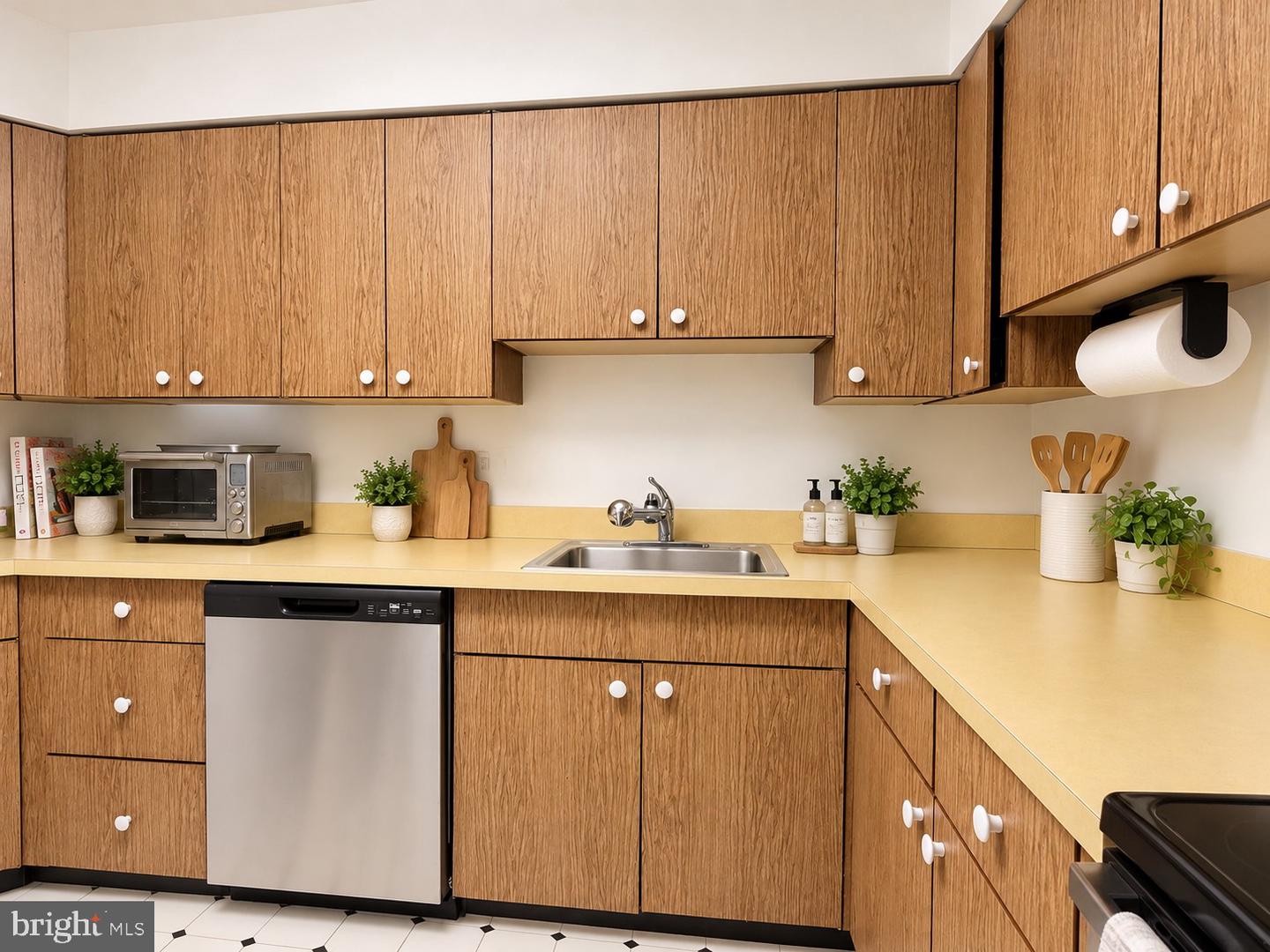 1420 Locust St #14d Property Photo 8
