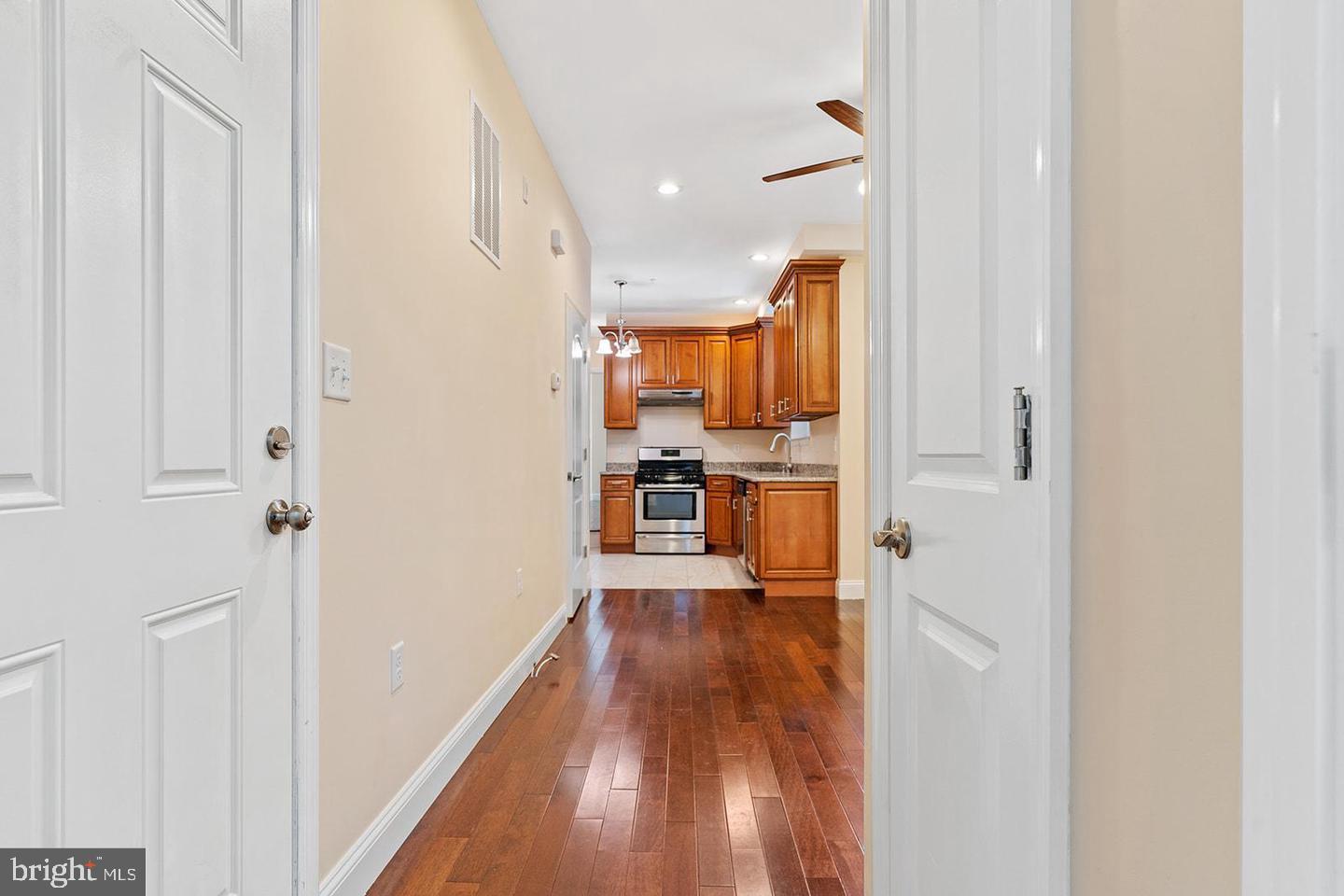 1819 Christian St Property Photo 12
