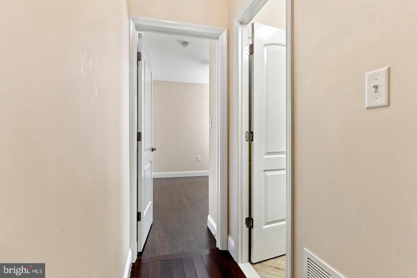 1819 Christian St Property Photo 14