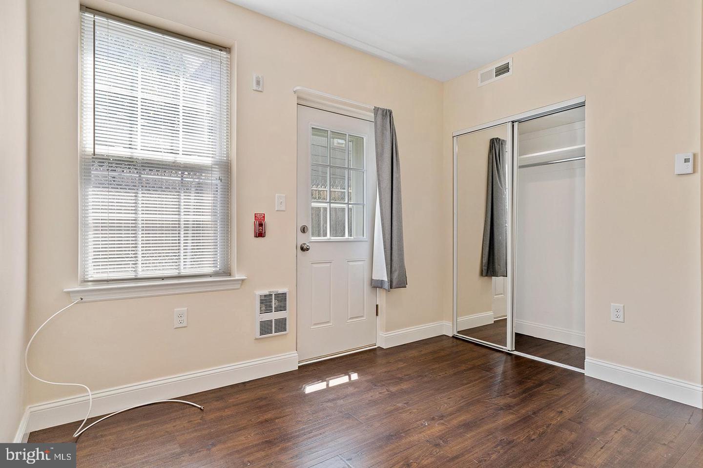 1819 Christian St Property Photo 19