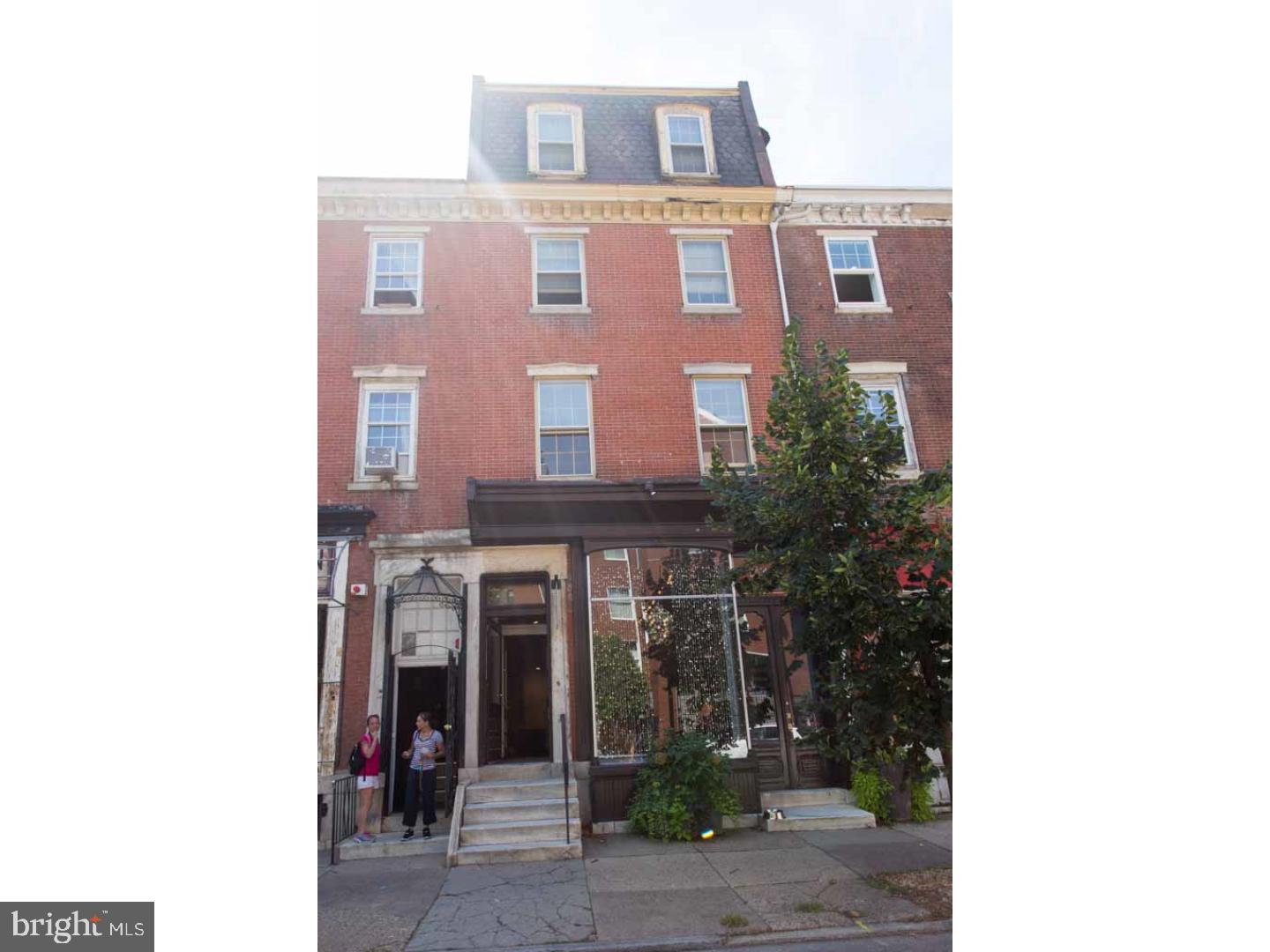 1114 Pine St #3r Property Photo 1