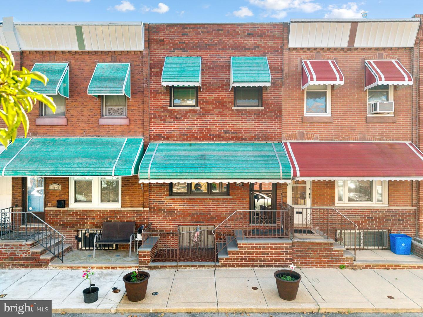 2523 S CAMAC ST Property Photo 1