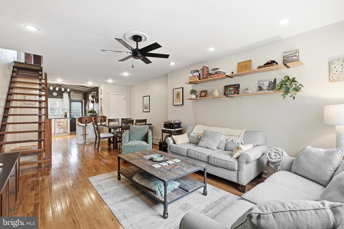1806 S Sartain St Property Photo 1