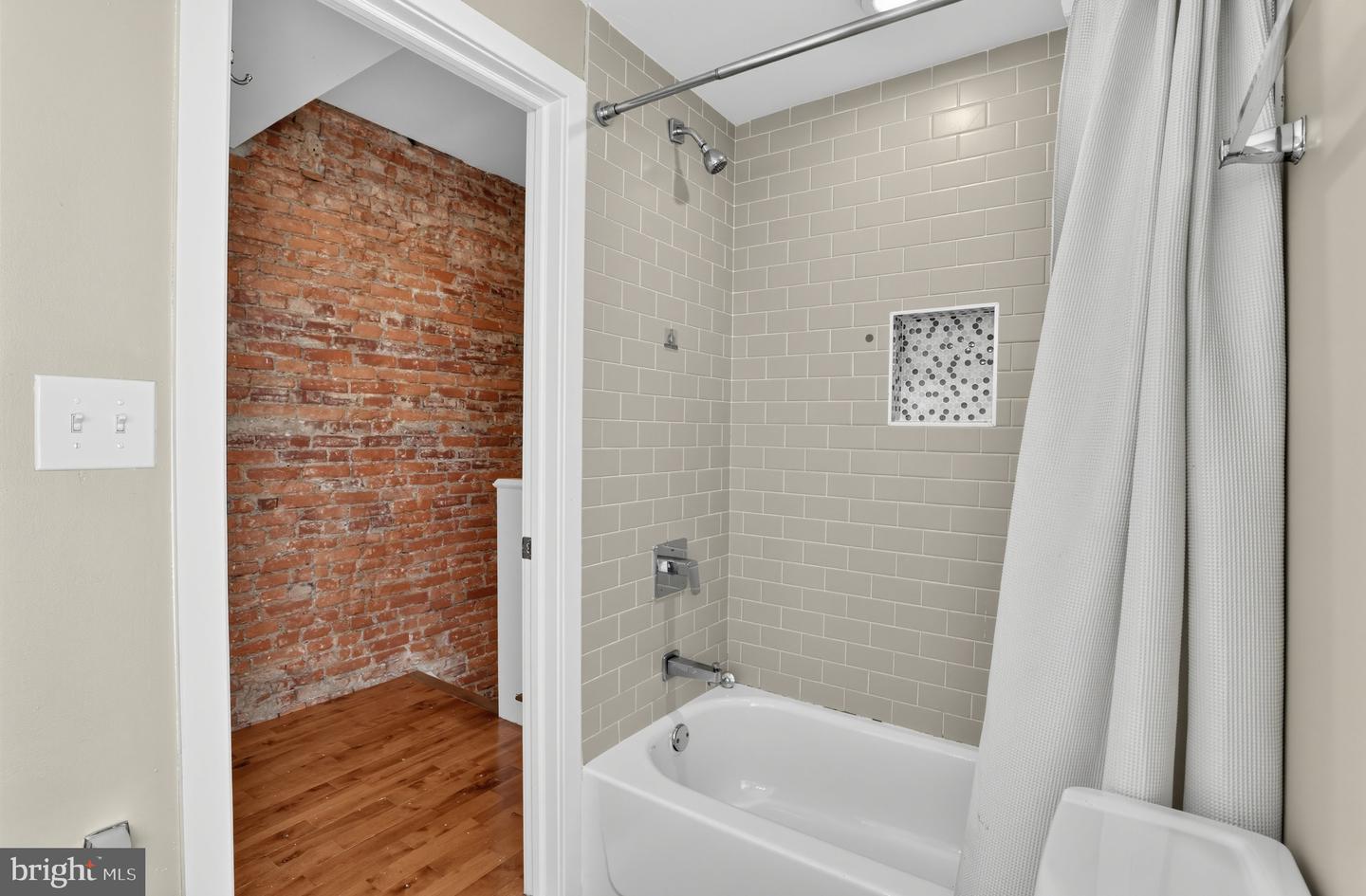 530 Greenwich St Property Photo 14