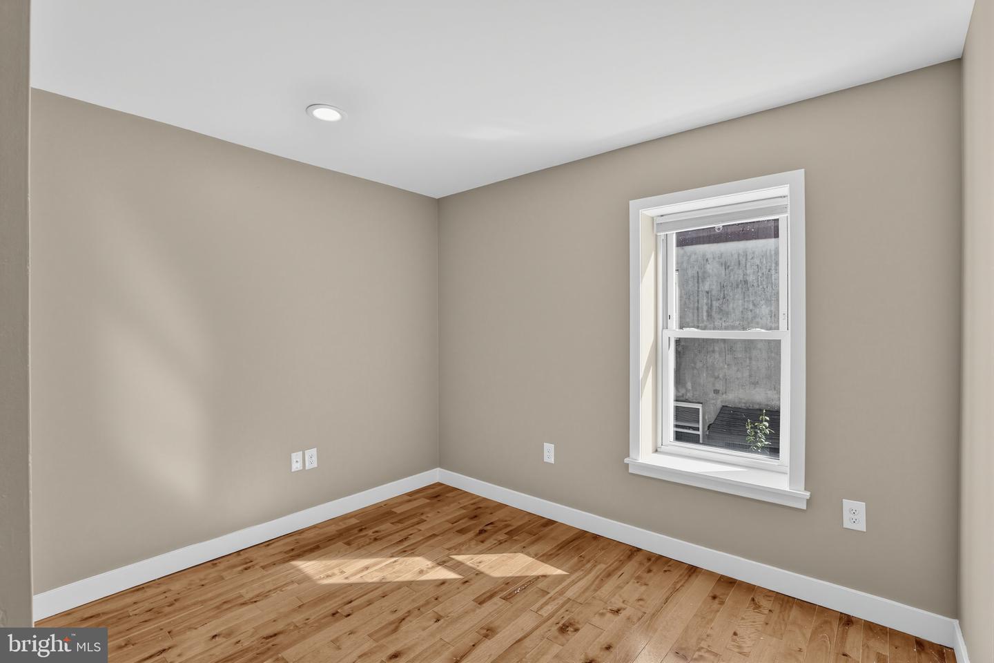 530 Greenwich St Property Photo 18