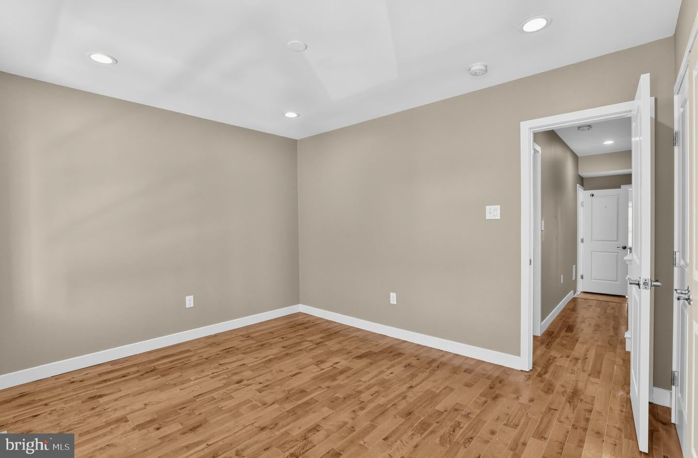 530 Greenwich St Property Photo 24