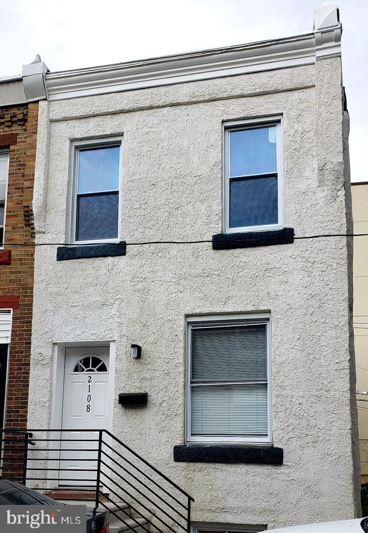 2108 E STELLA ST Property Photo 1
