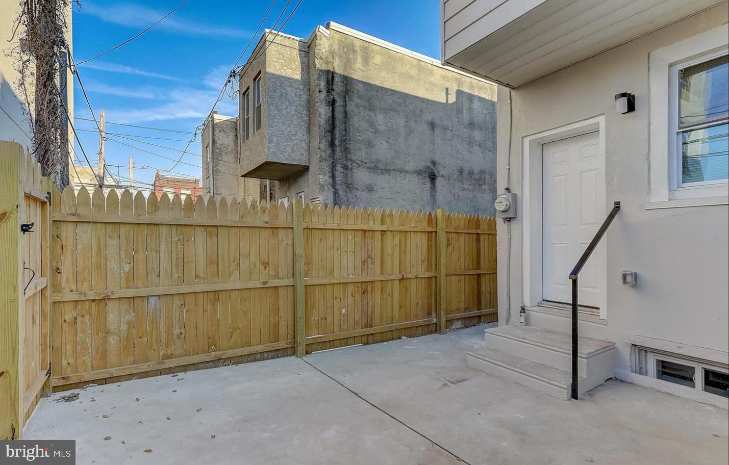 2108 E Stella St Property Photo 8