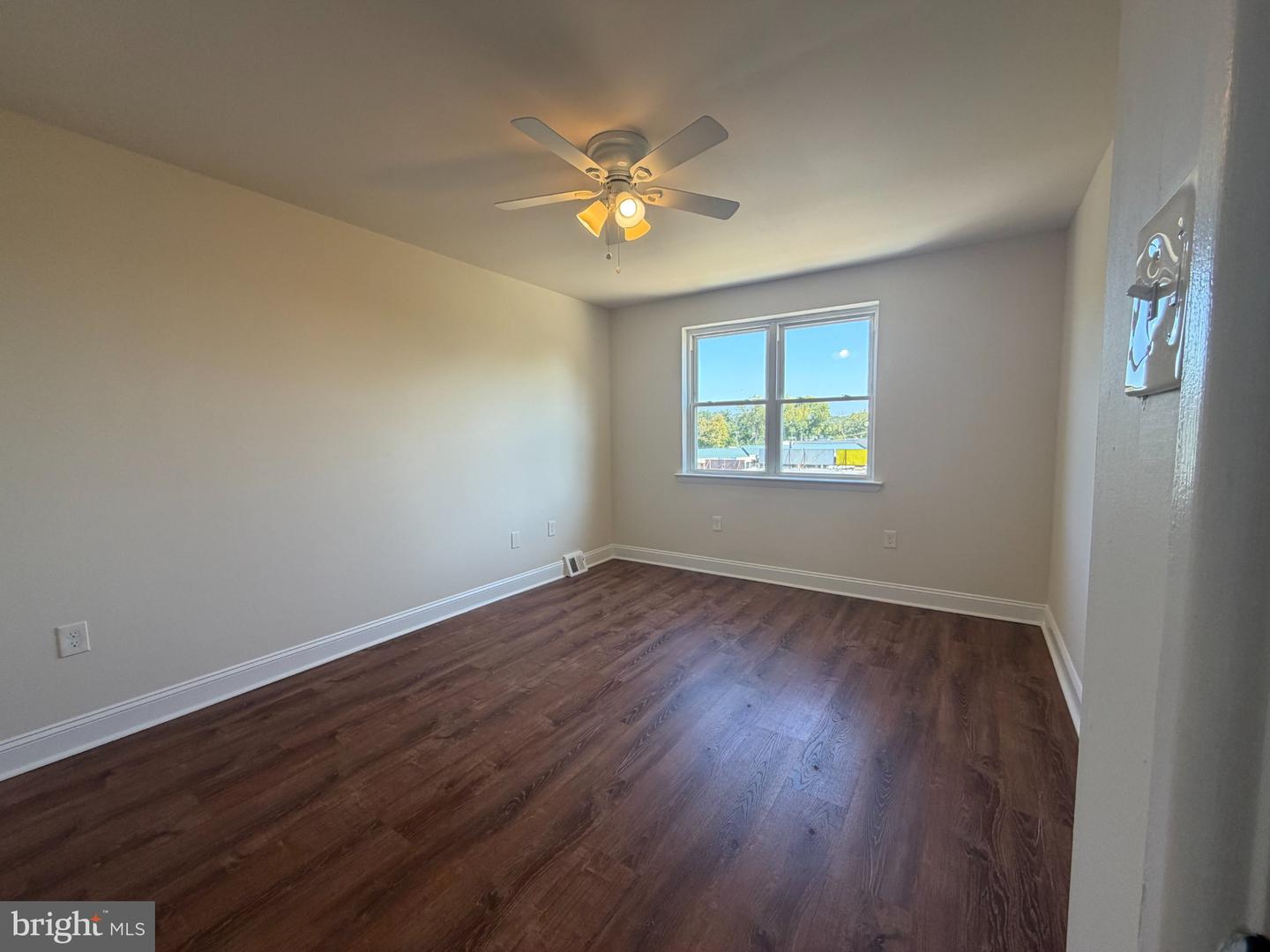 3979 Rowena Dr #2 Property Photo 4