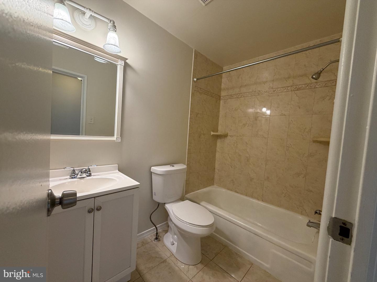 3979 Rowena Dr #2 Property Photo 10