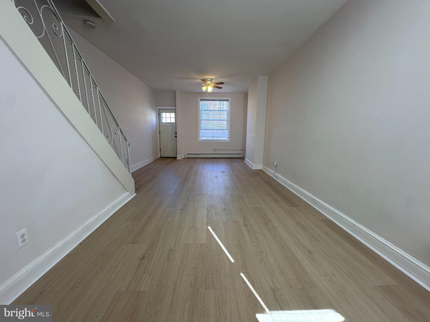 3265 Edgemont St #b Property Photo 4