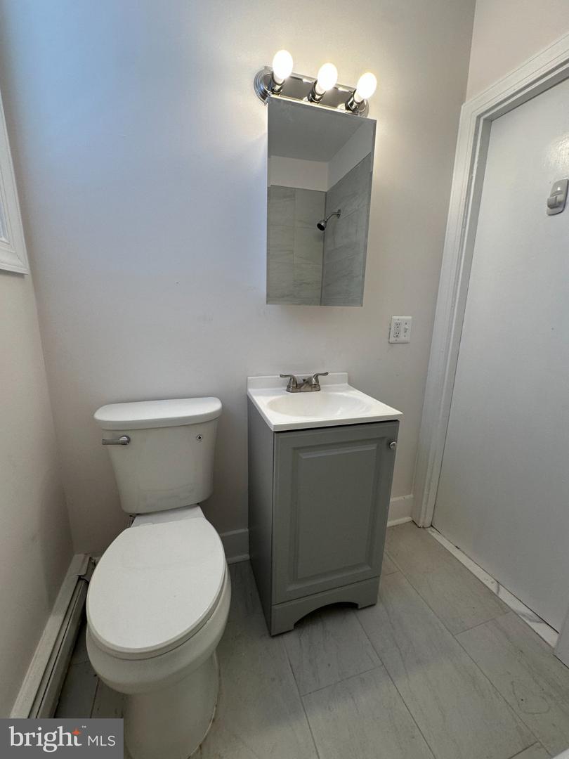 3265 Edgemont St #b Property Photo 7