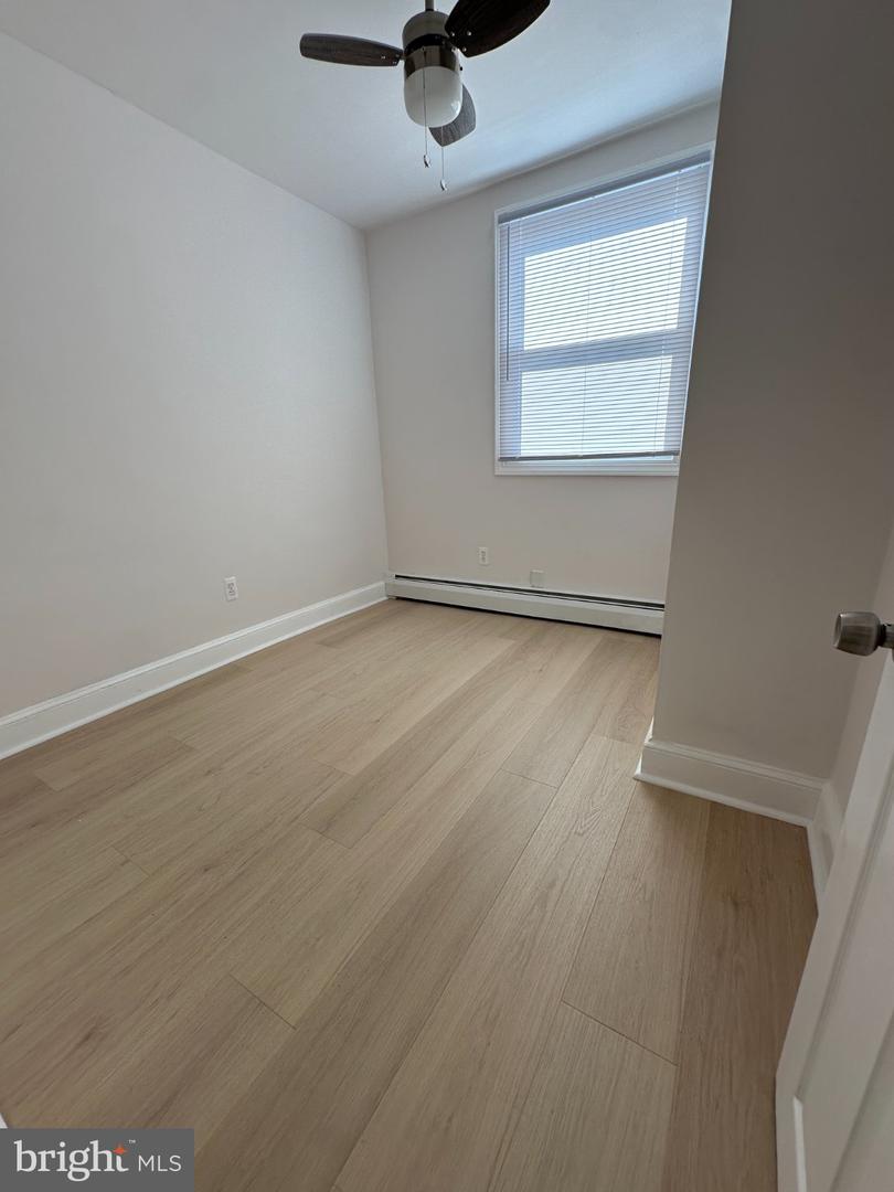 3265 Edgemont St #b Property Photo 9
