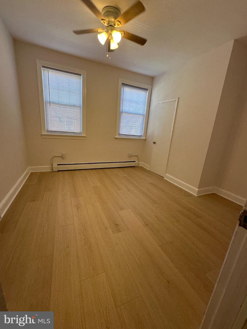 3265 Edgemont St #b Property Photo 13