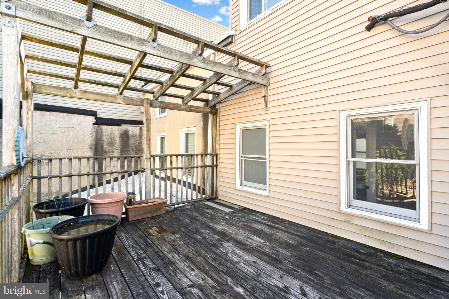 170 Carson St Property Photo 26