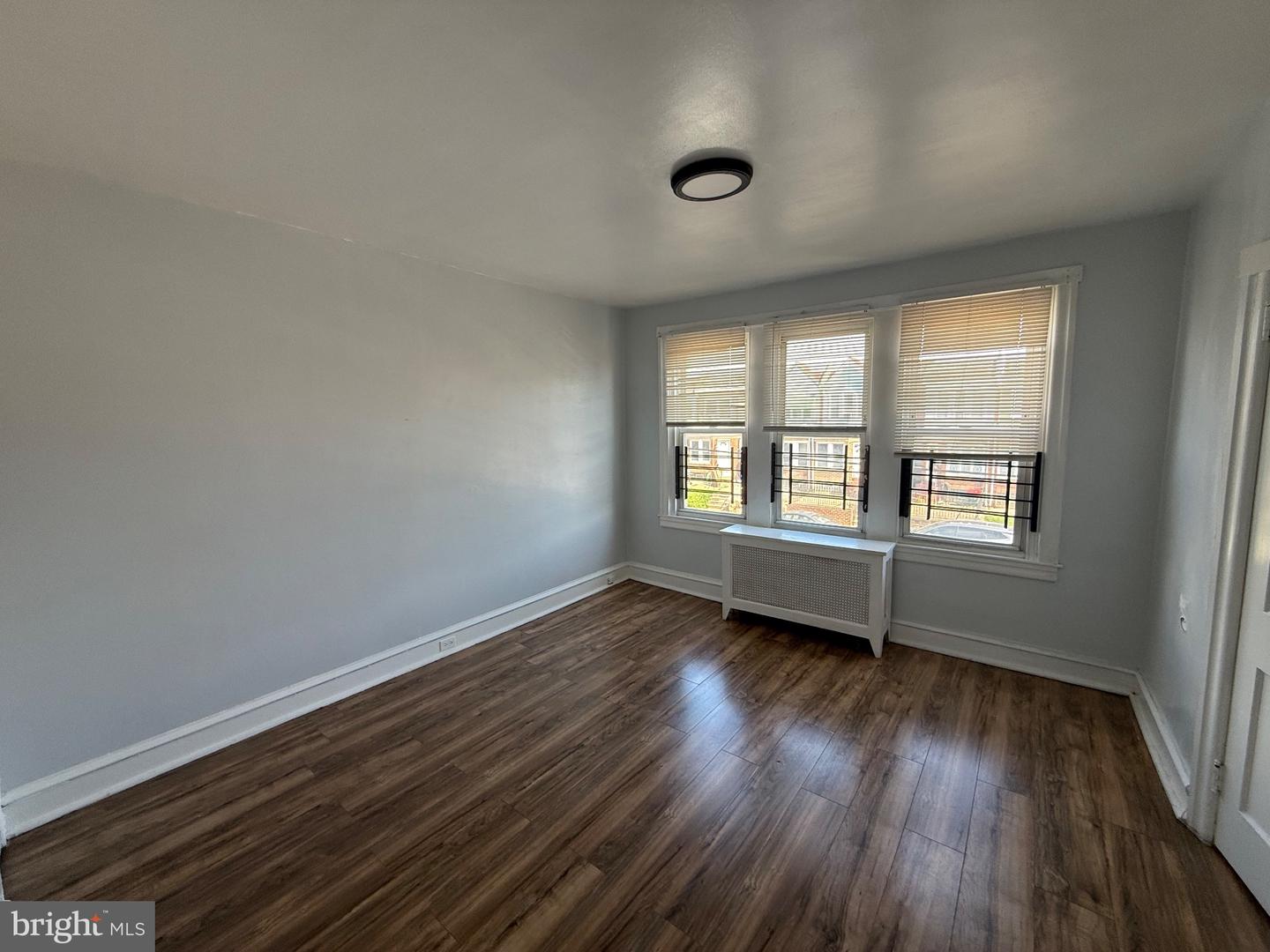 886 Sanger St Property Photo 16