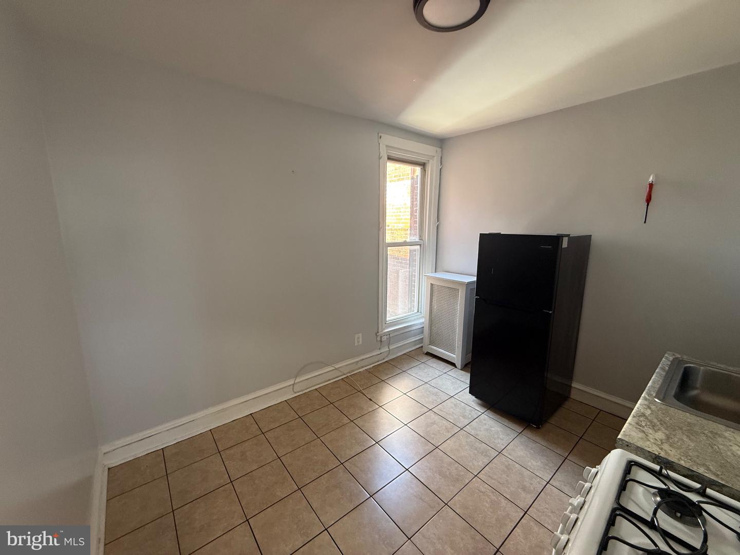 886 Sanger St Property Photo 24