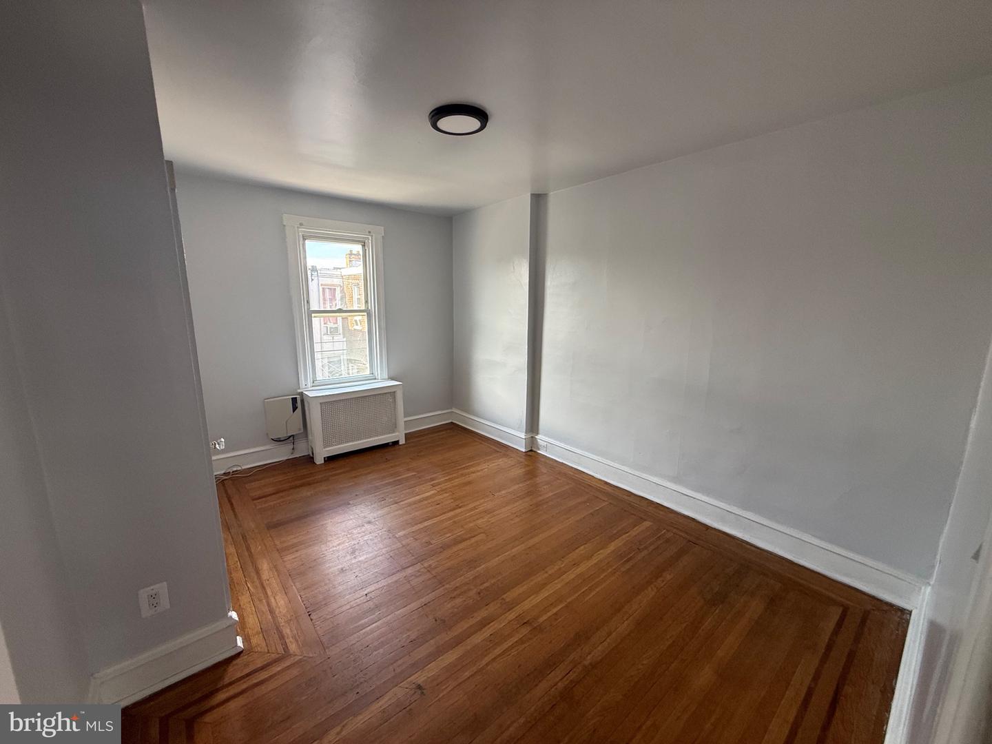 886 Sanger St Property Photo 27