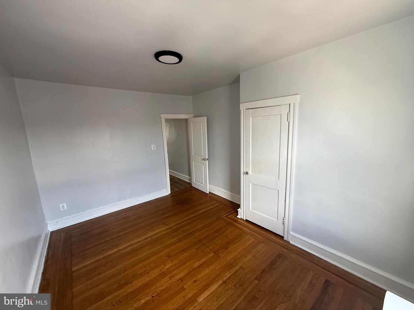 886 Sanger St Property Photo 28