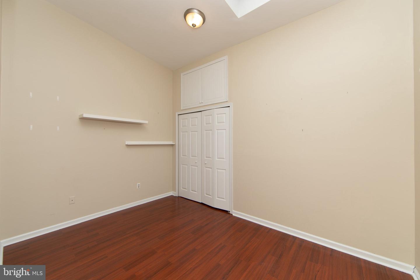 309-00 N 3rd St #c Property Photo 24