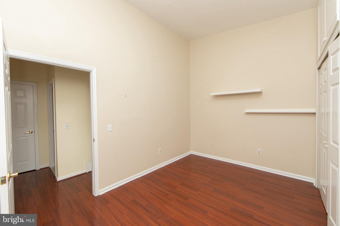 309-00 N 3rd St #c Property Photo 25