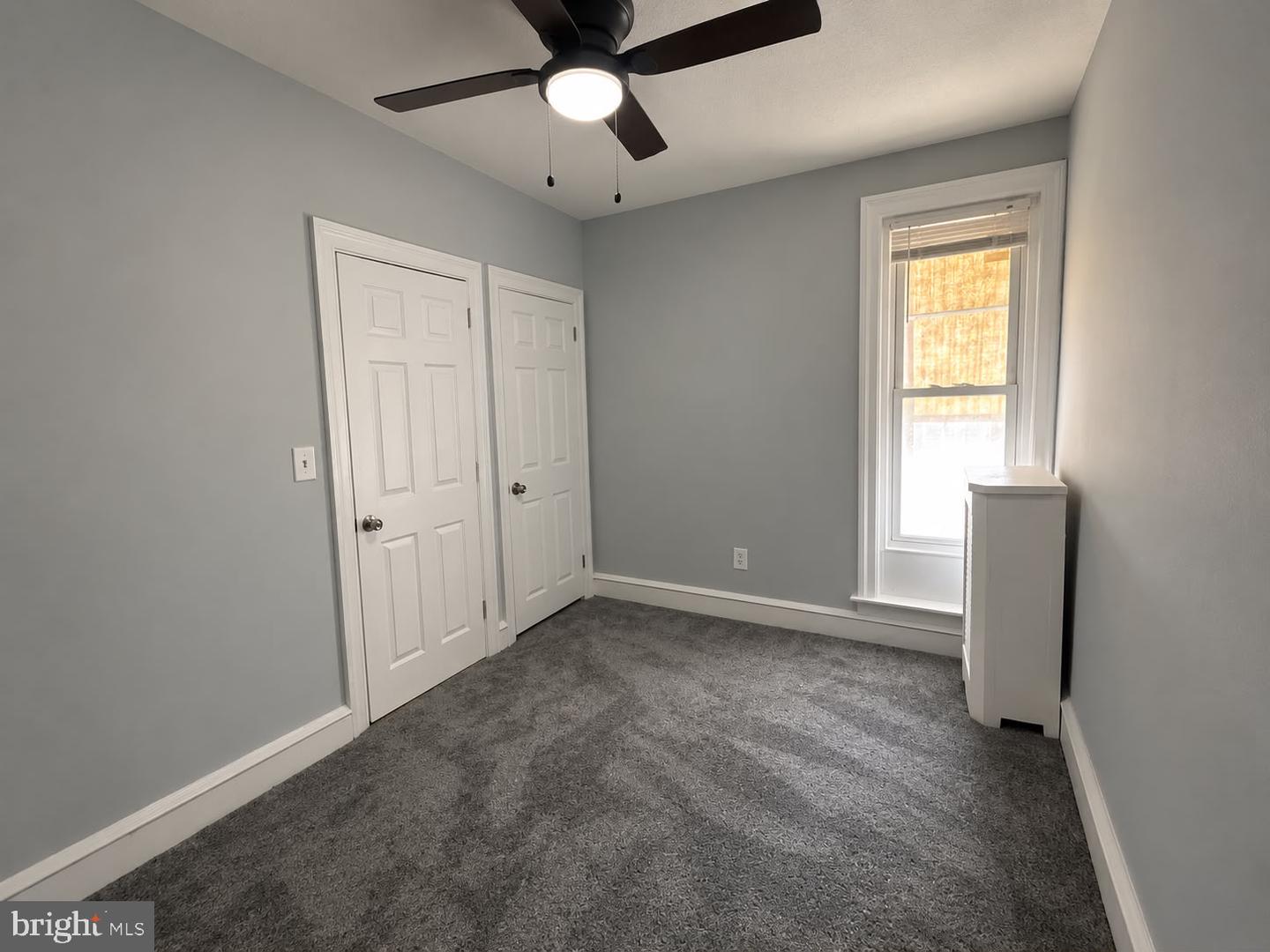 5648 N Lawrence St Property Photo 11