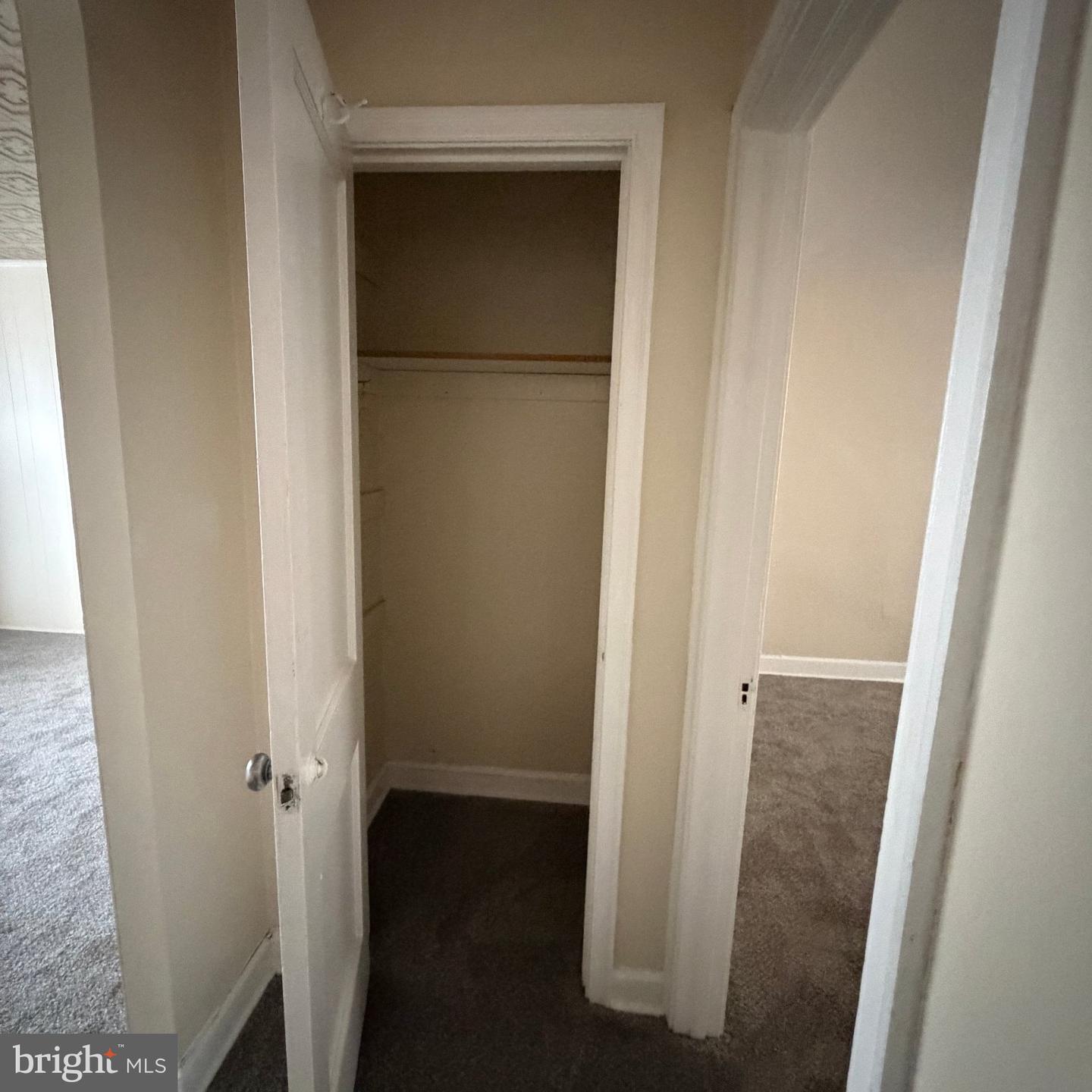 1320 W Nedro Ave Property Photo 4