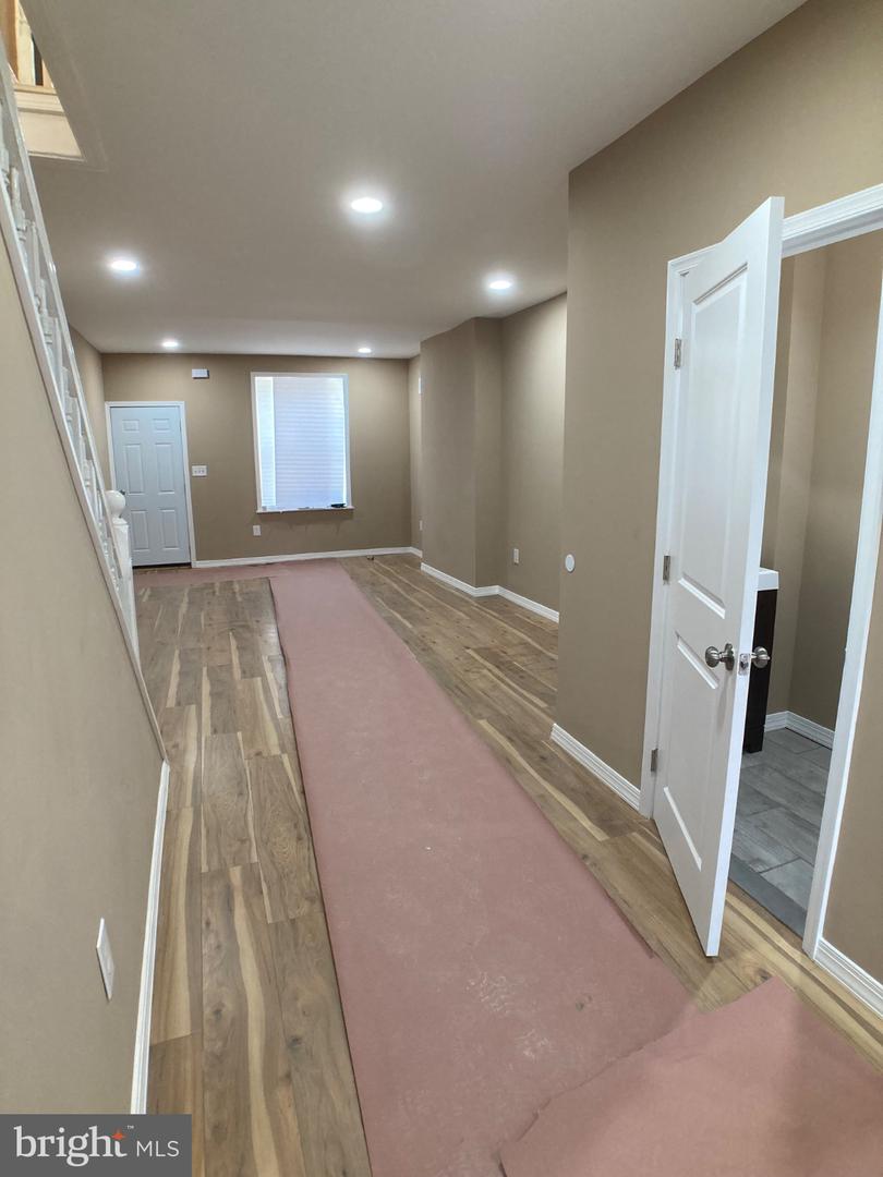 4523 Parrish St Property Photo 17
