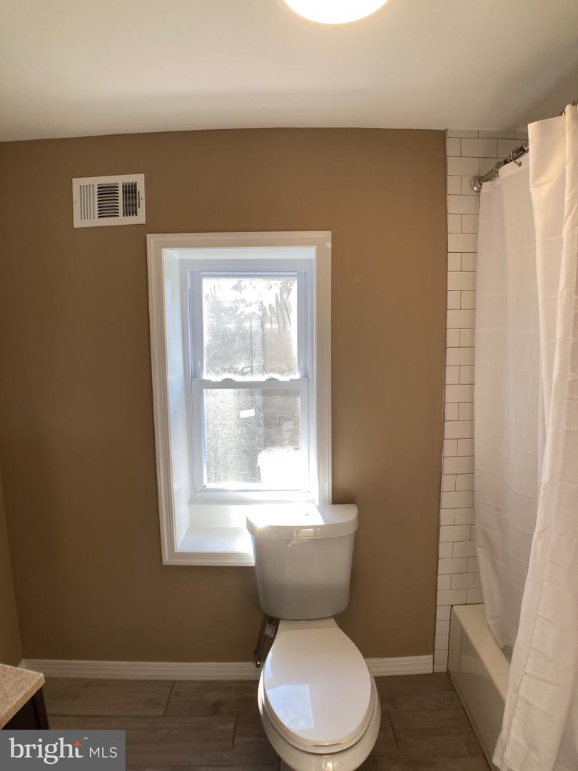 4523 Parrish St Property Photo 41