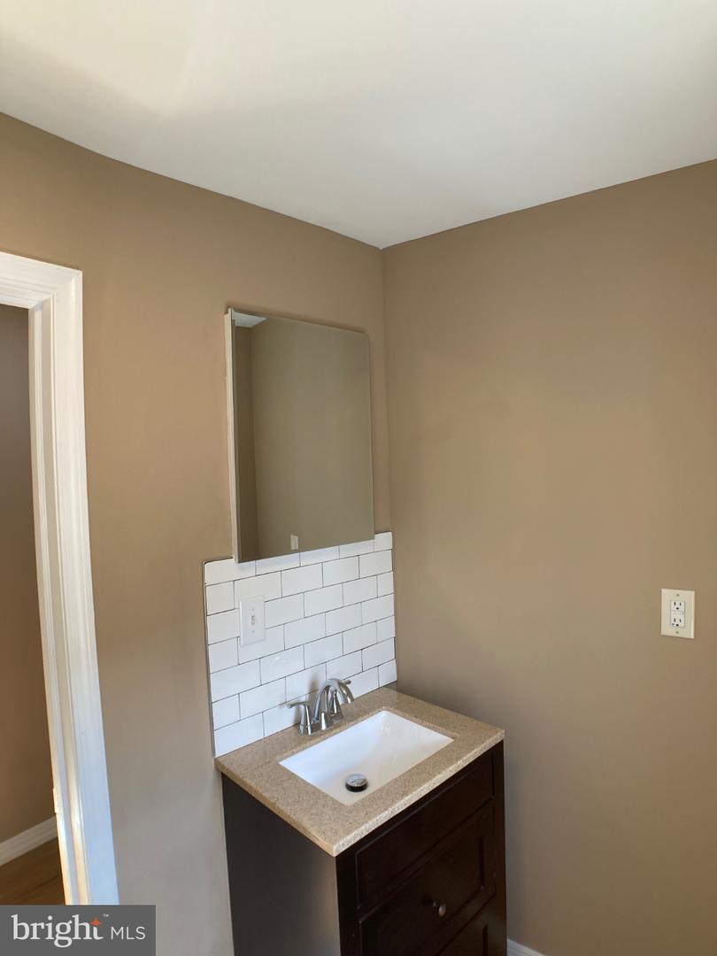 4523 Parrish St Property Photo 42