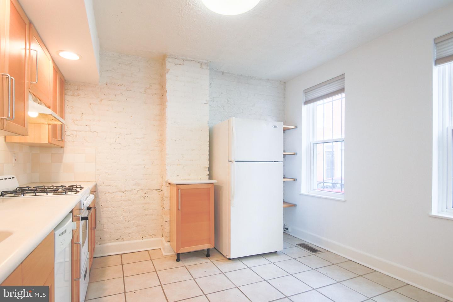 2204 Kater St Property Photo 5