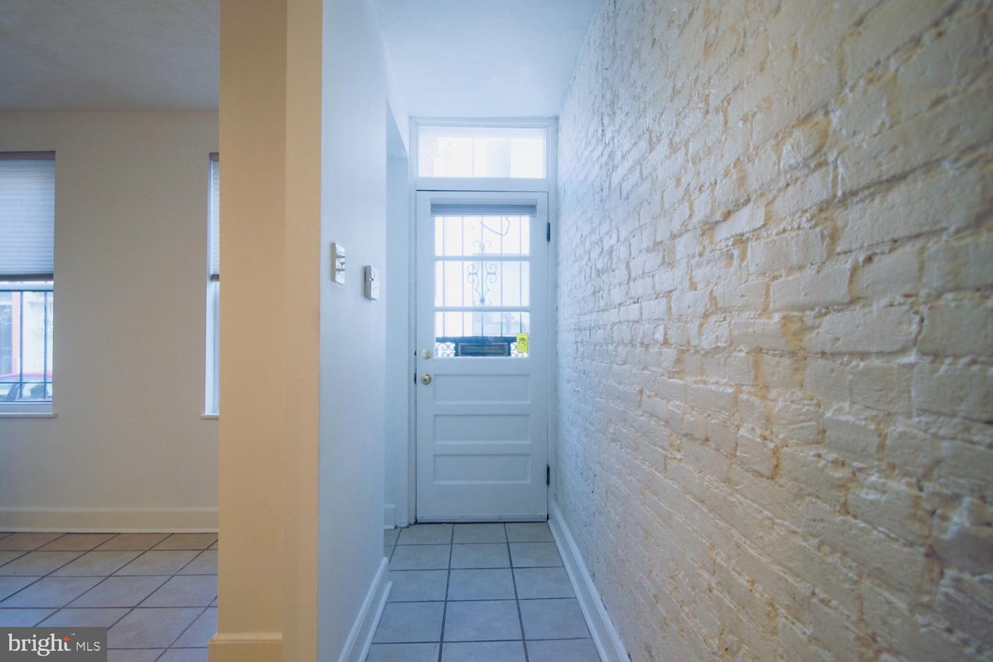 2204 Kater St Property Photo 8