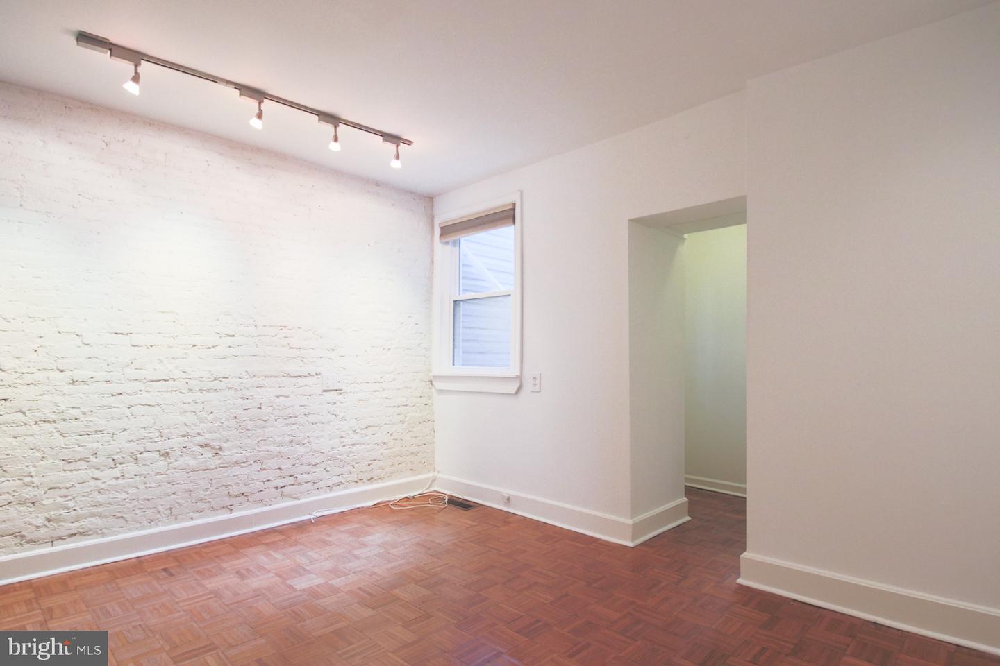 2204 Kater St Property Photo 11