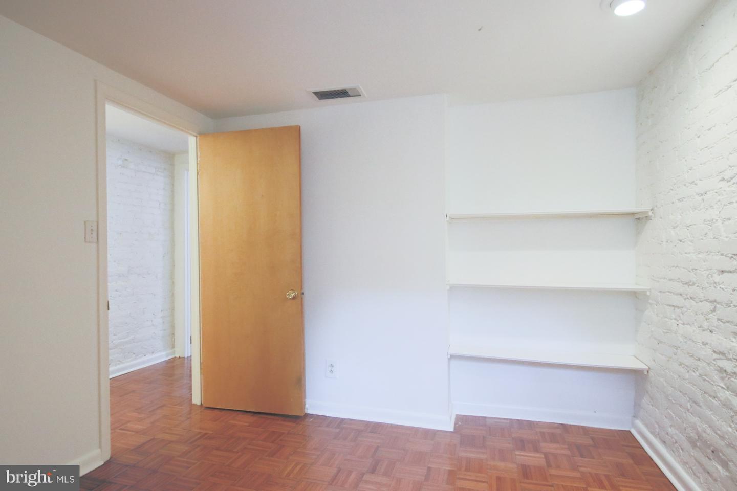 2204 Kater St Property Photo 23