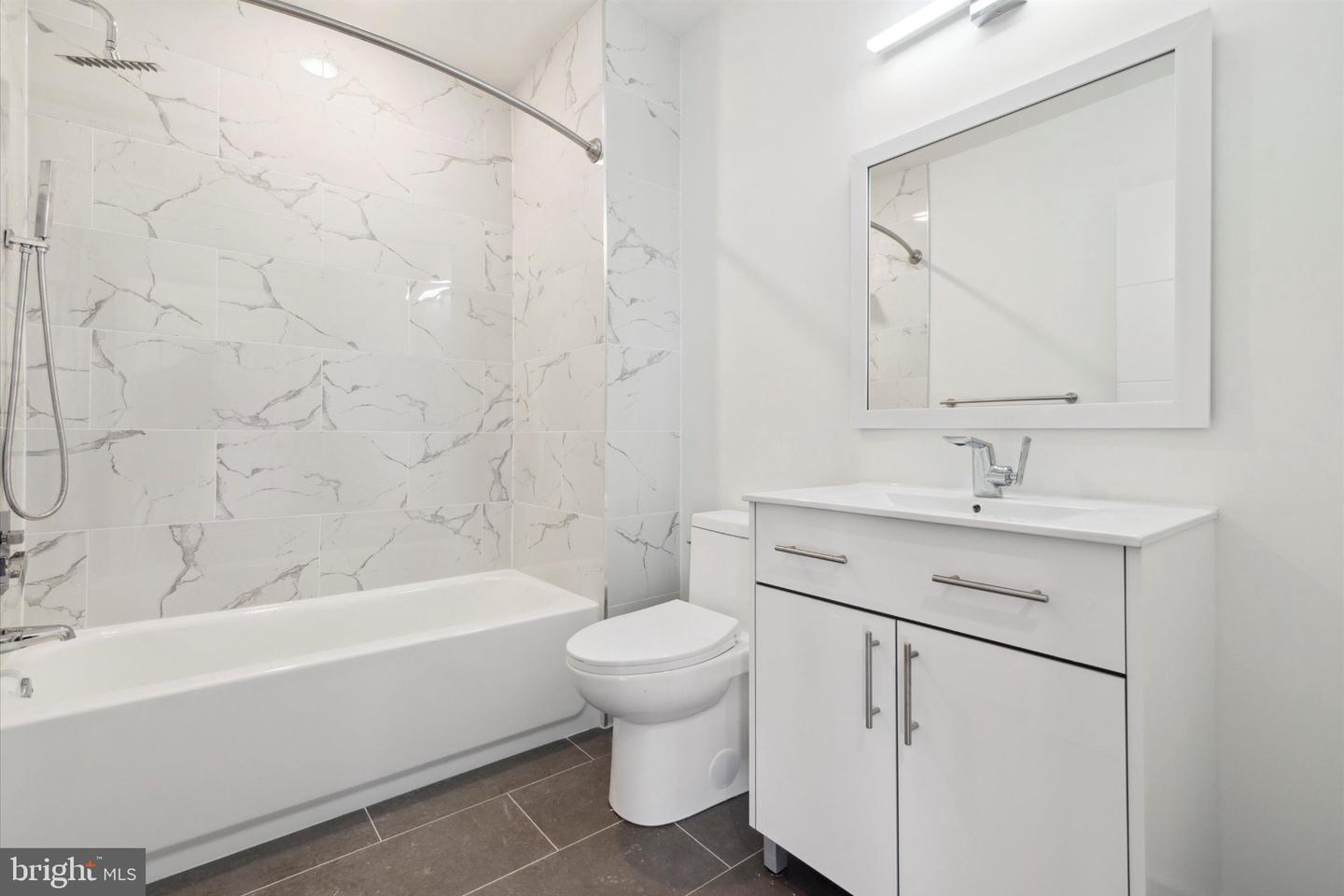 1221 E Fletcher St #212 Property Photo 13