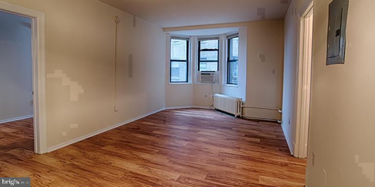 3900 Chestnut St #213 Property Photo 3