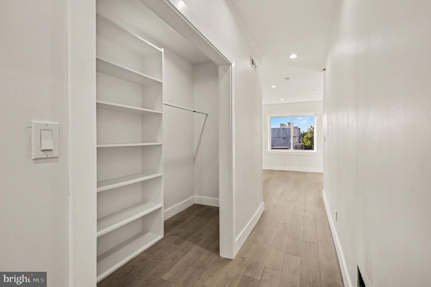 2455 Coral St Property Photo 17