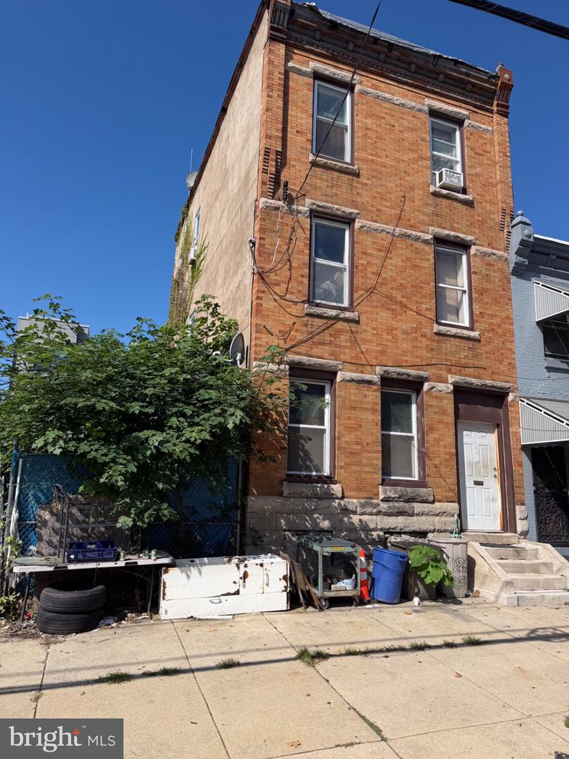 1012-16 BELMONT AVE Property Photo 1