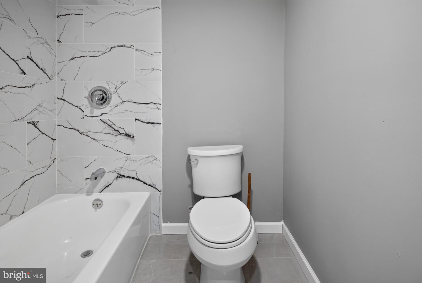 3717 Fairmount Ave Property Photo 8