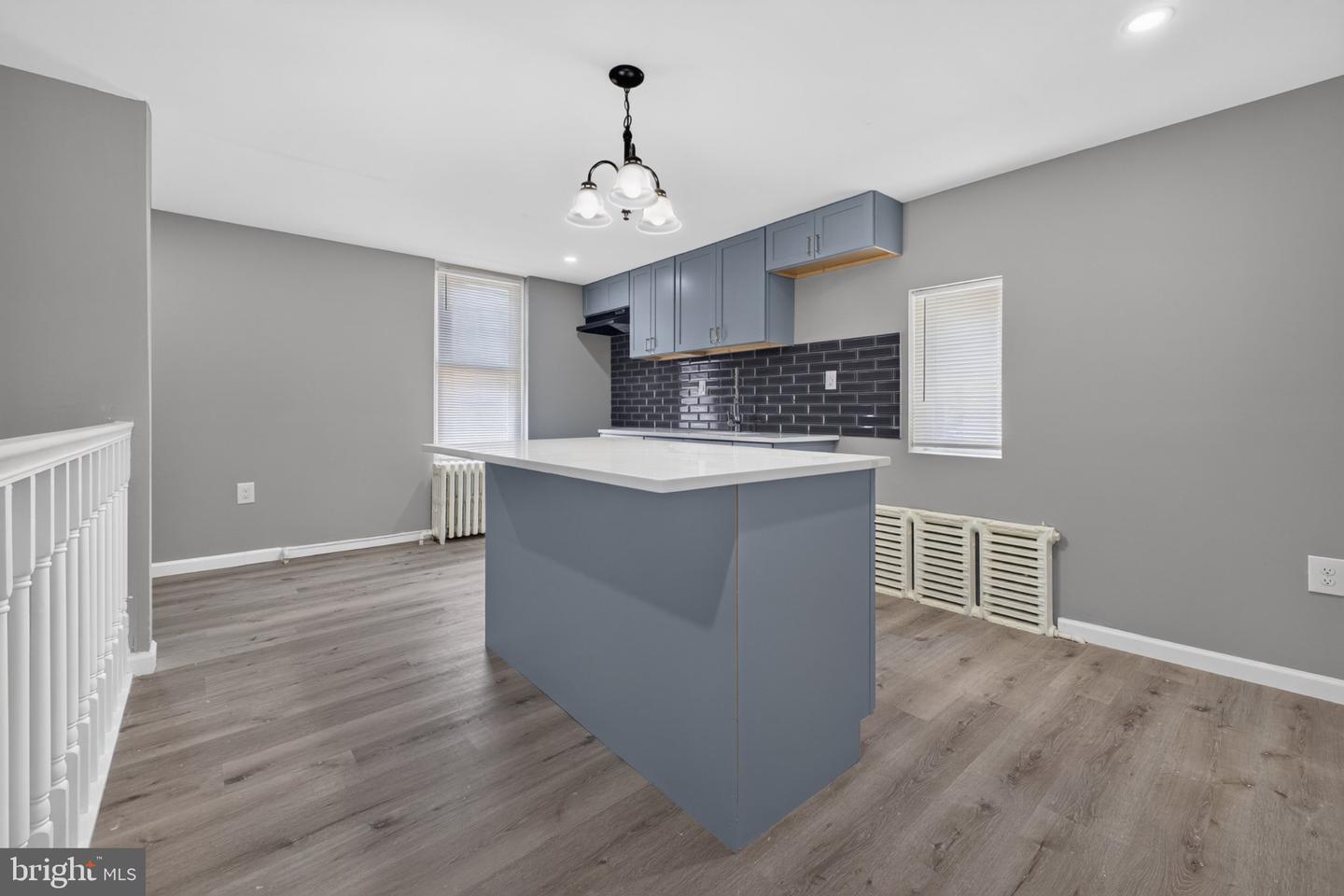 3717 Fairmount Ave Property Photo 11
