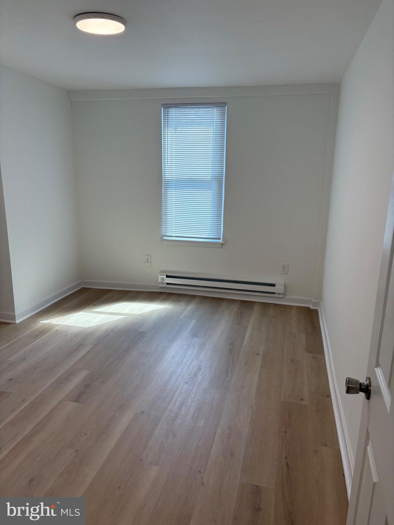 5554 Lansdowne Ave #2 Property Photo 3